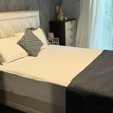 Oceanbreeze Apartamento Cavala
